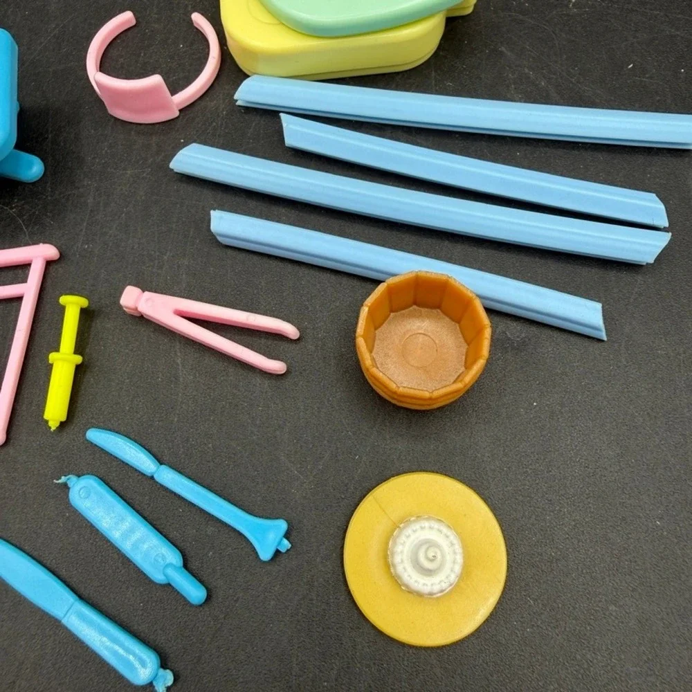 Vintage Sylvanian Calico Critters Doctor Set Accessories Kids Pastel
